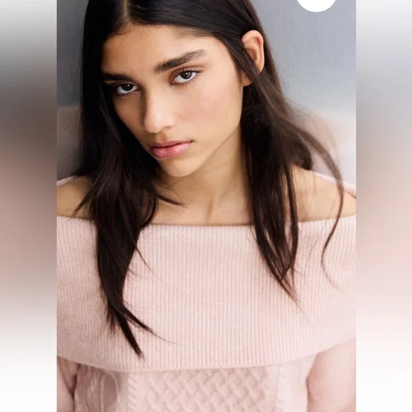 H&M OFF-THE-SHOULDER SWEATER - Picture 2 of 8